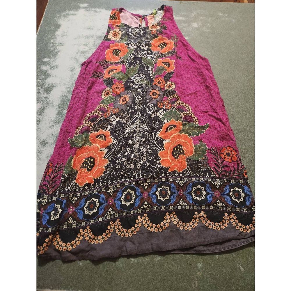 Farm Rio multi color sleeveless top sz Medium